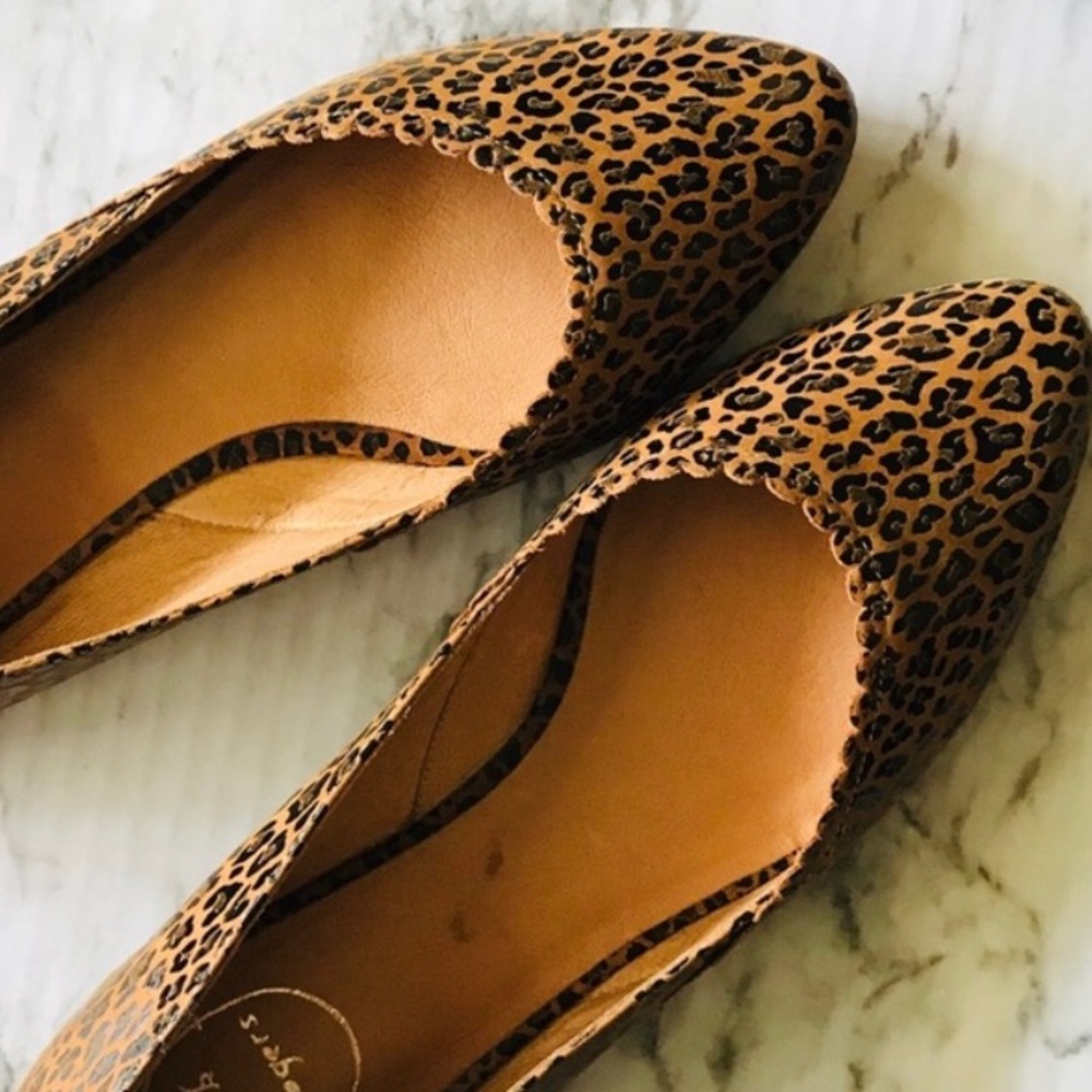 Leopard Print Chantel Scallop Pointed Flats